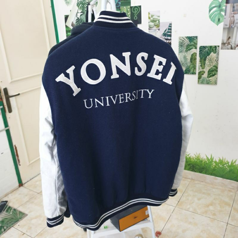 varsity angkatan yonsei university south korea seoul drakor rare item