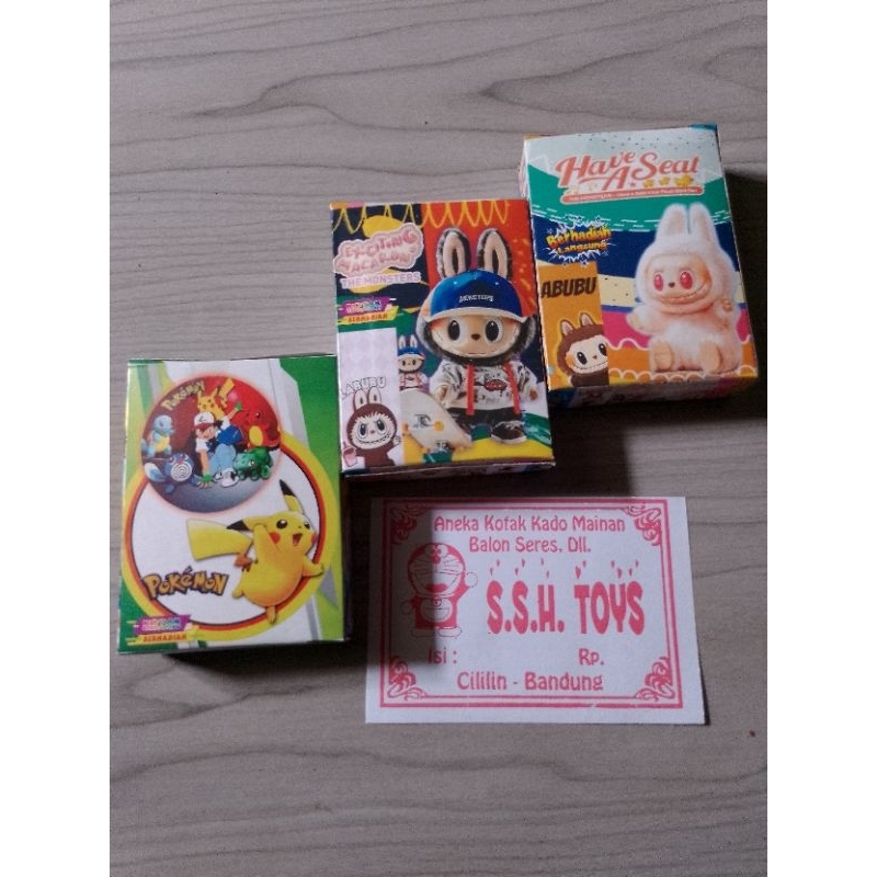 

kotak kado kecil karakter isi 100pcs