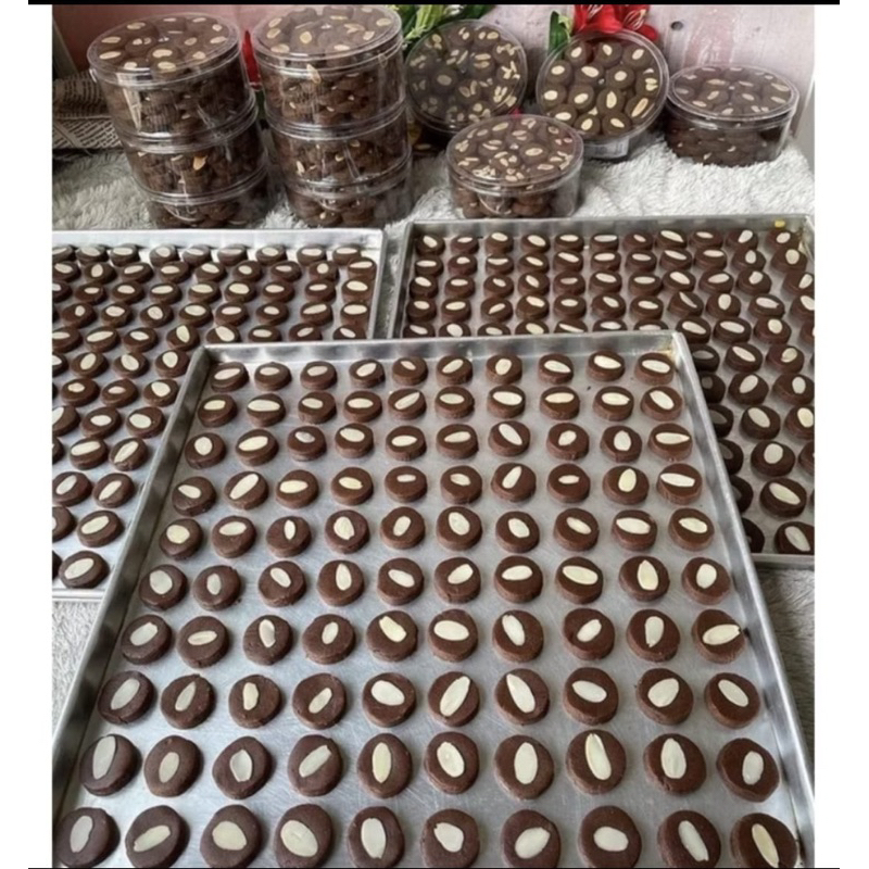 

Kue kering coklat Almond Toples bulat 500 gr