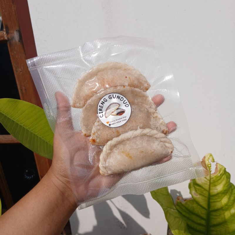 

Cireng Medium