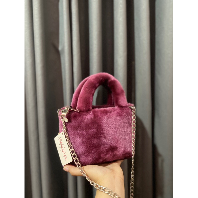 preloved tas bulu bling it on