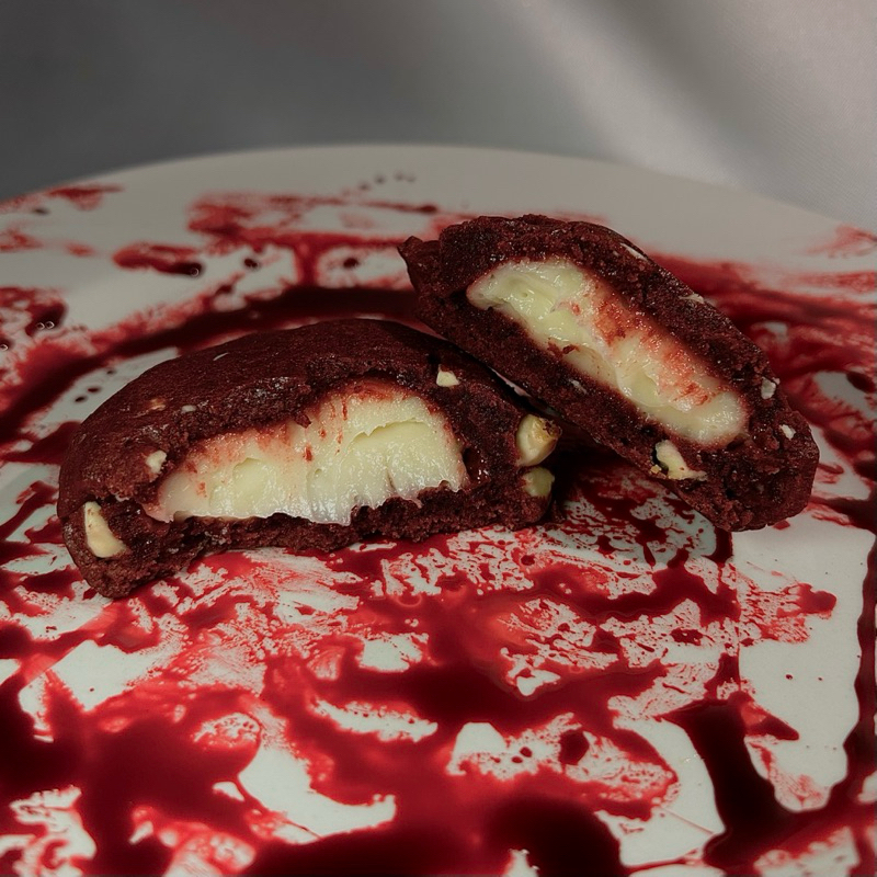 

Red Queen by Jours Hazel | Red Velvet Cream Cheese Soft Cookies