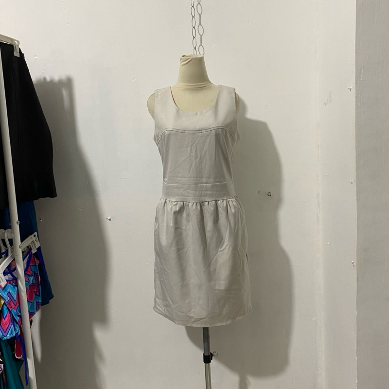 Dress midi abu L polos