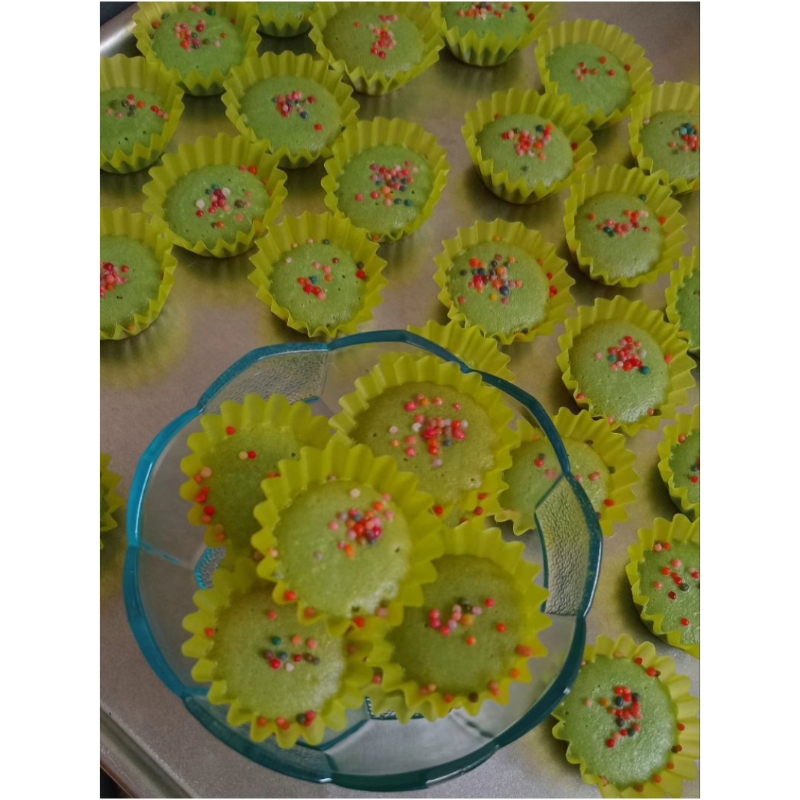 

bolu mini kering pandan