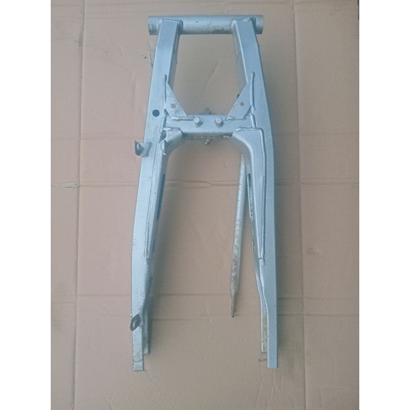 swing arem sasis Yamaha Vixion old kode par 3C1 brang seken ORI copotan kondisi masih bagus