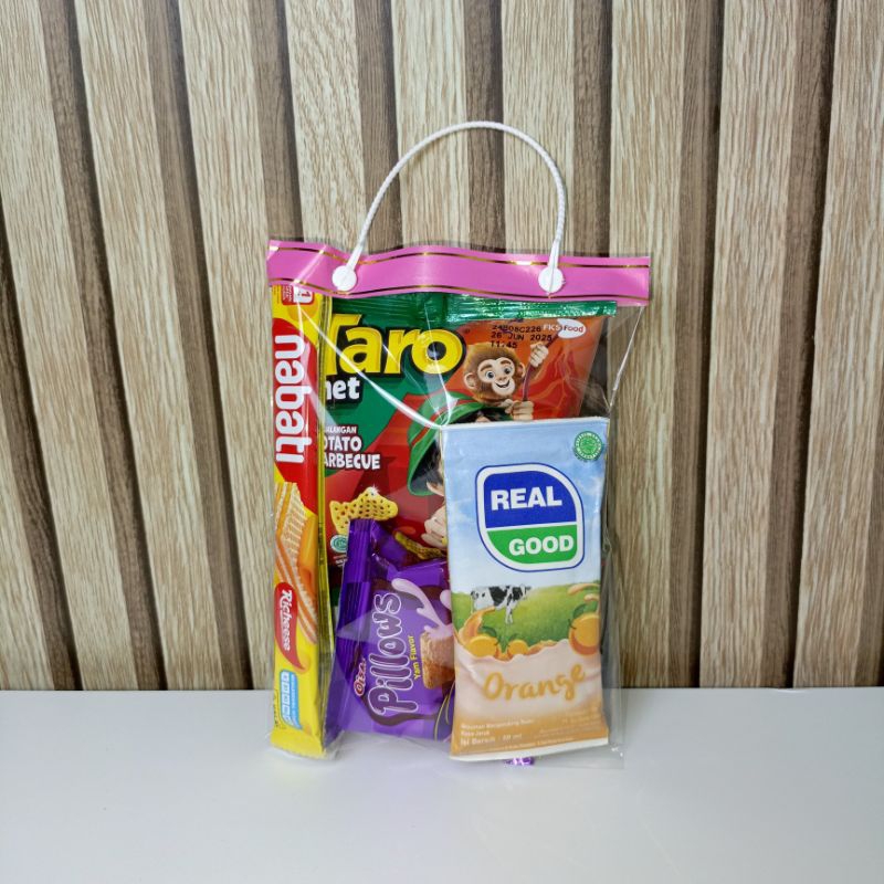 

Snack ulang tahun/hampers lebaran murah meriah