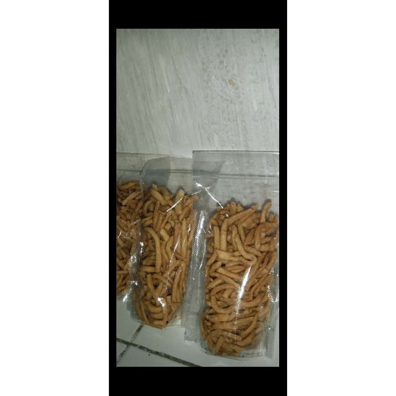 

SISTIK ATAU KUE BAWANG