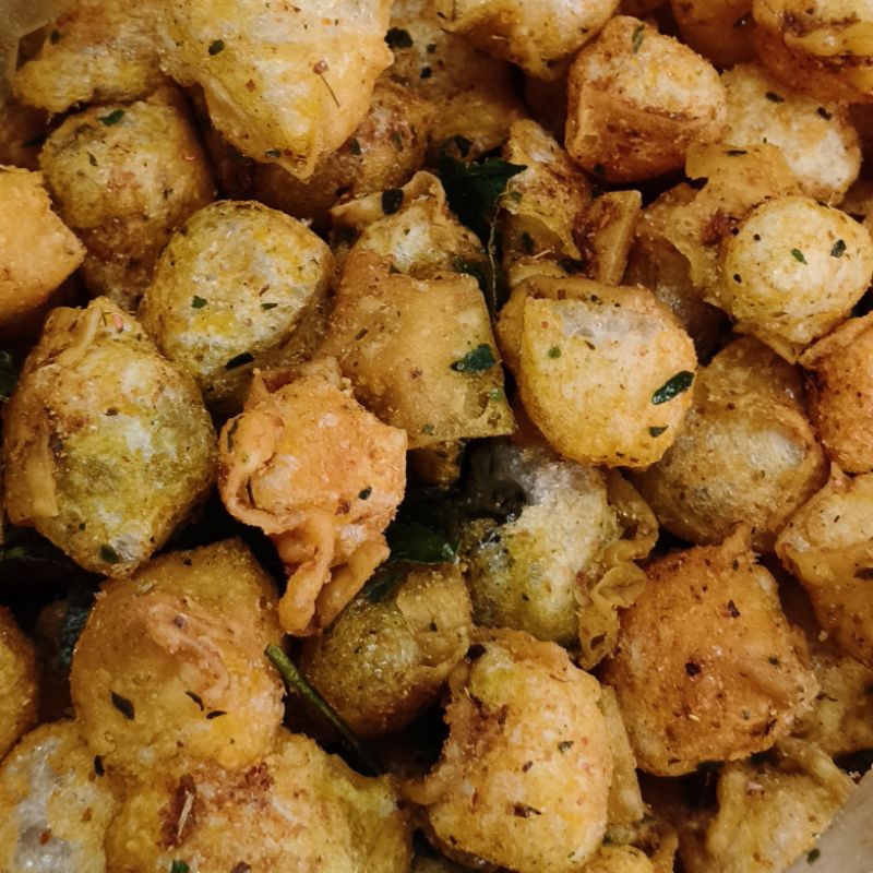 

[ Ayu Snack ] Batagor Pedas 250 gram | Siomay Pedas | Camilan Viral | Makanan Enak | Jajanan Murah | Snack Enak