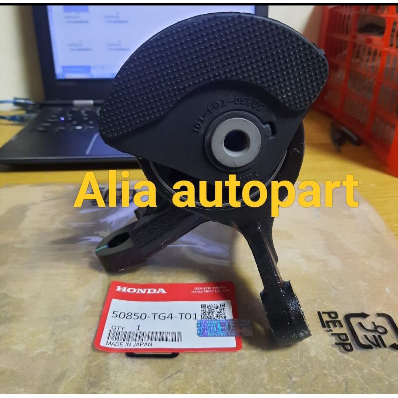 Engine mounting mobilio kiri original