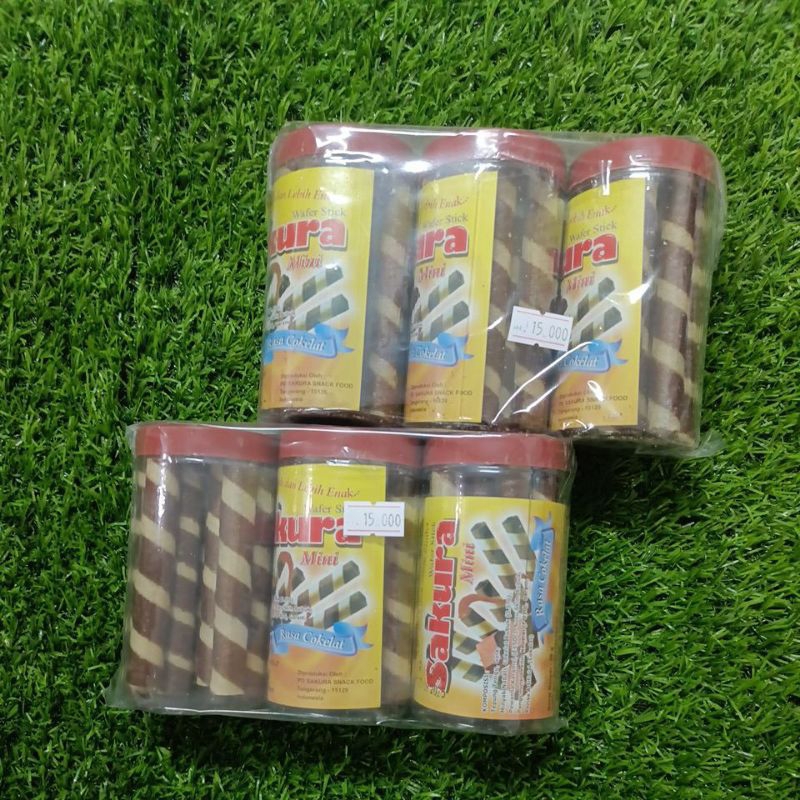 

Wafer Stick Mini Sakura isi 3 pc