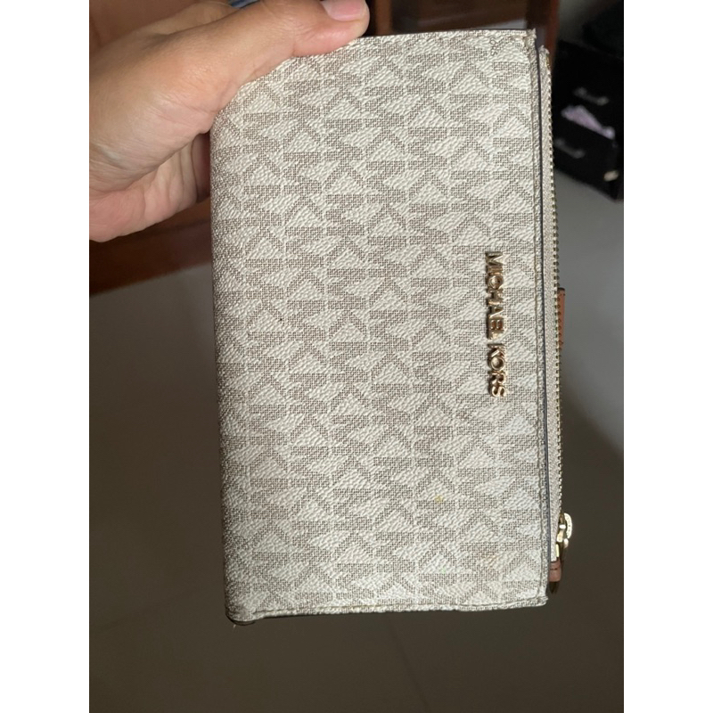 mk preloved wallet