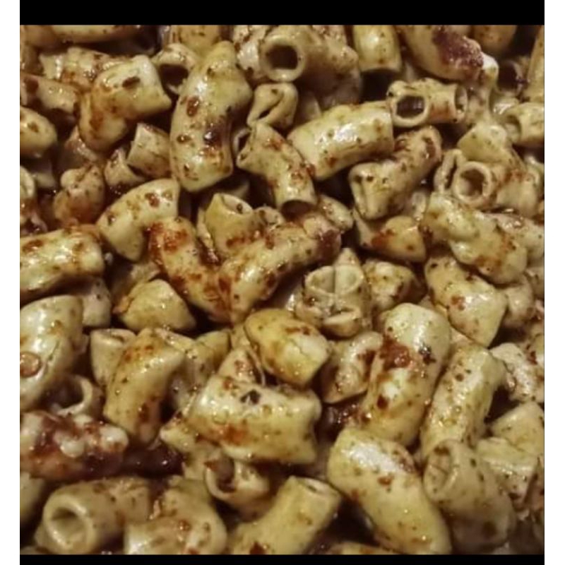 

makaroni bantat dengan varian pedas dan ori