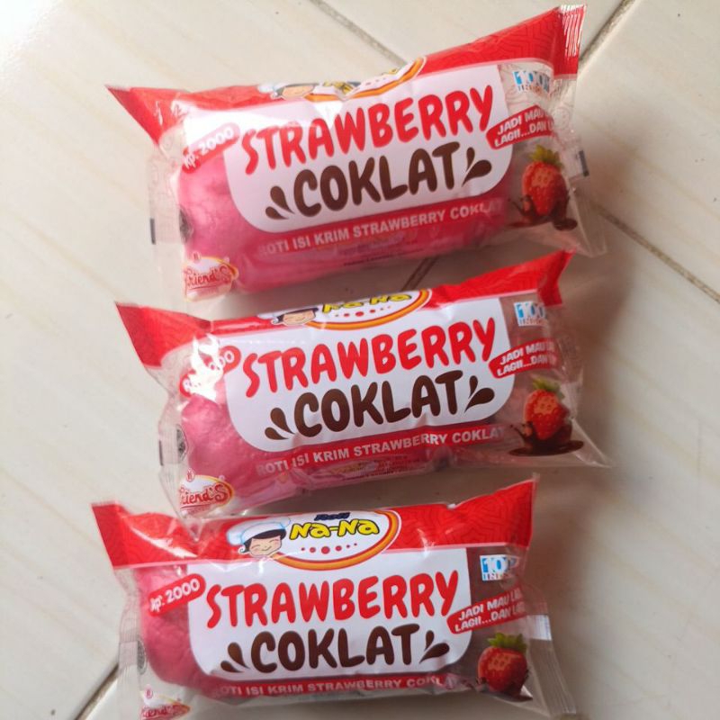 

roti Nana strawberry coklat