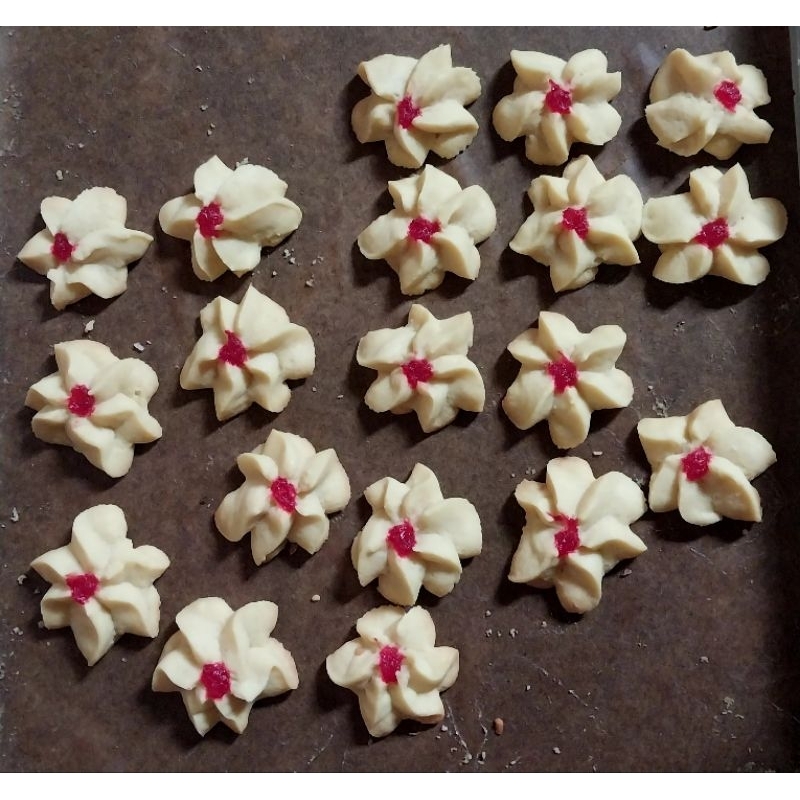 

Kue semprit mawar 500gr khas lumajang