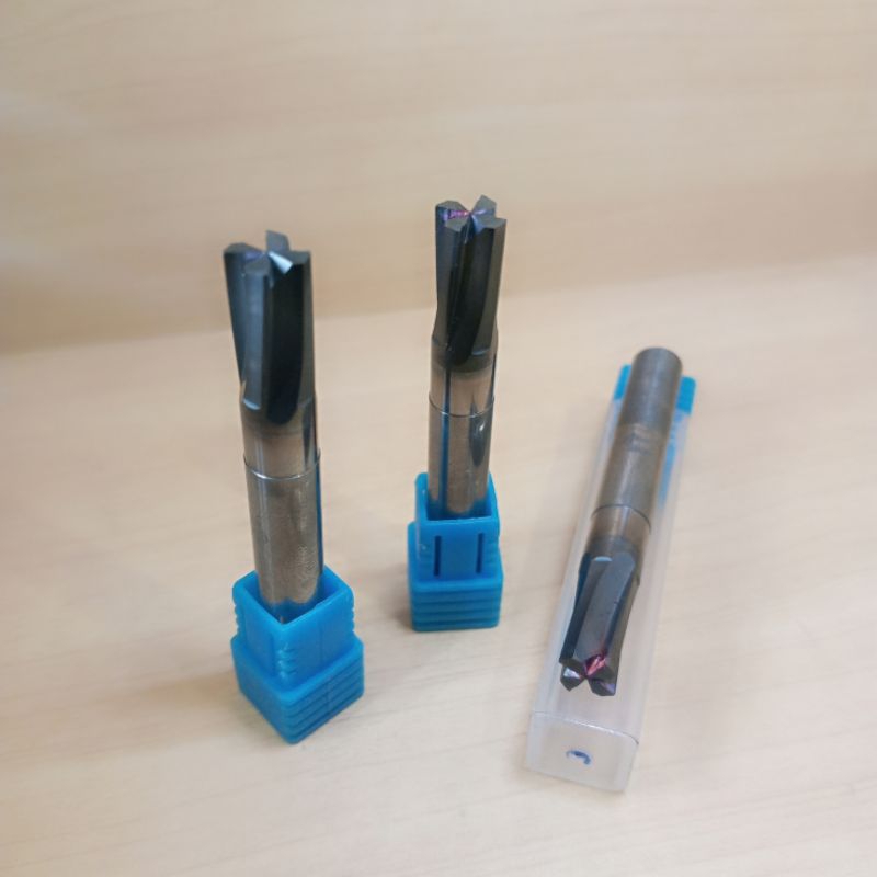 Rimer carbide 7.80 4flute Reamer Carbide 7.8mm 4flute Second Bekas mulus
