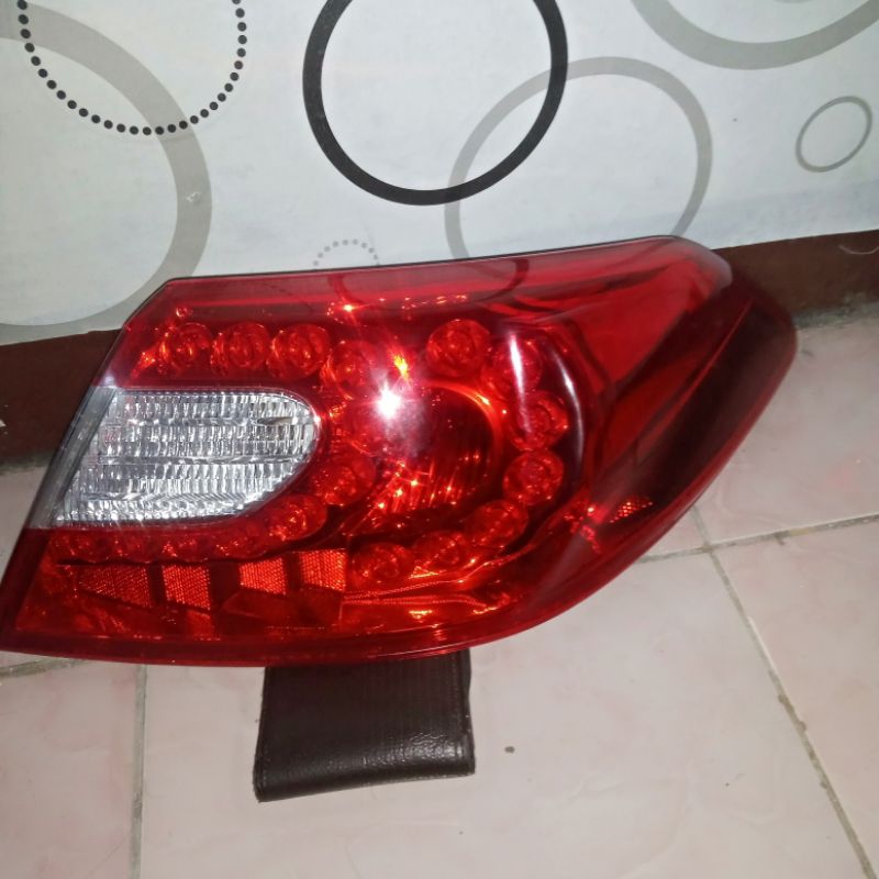 stoplamp Nissan Fuga