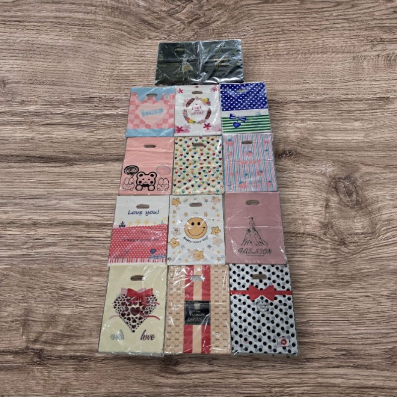 Kantong 30x40 motif import