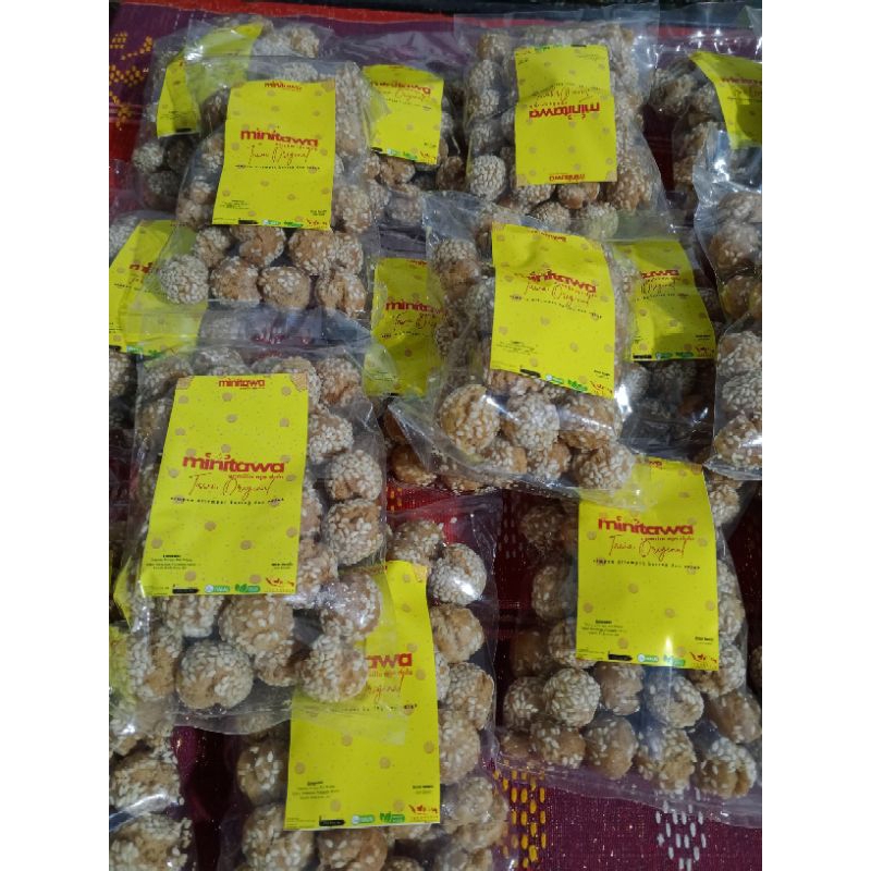 

Minitawa Original 1Kg/kue ketawa khas Medan/kue ketawa wijen