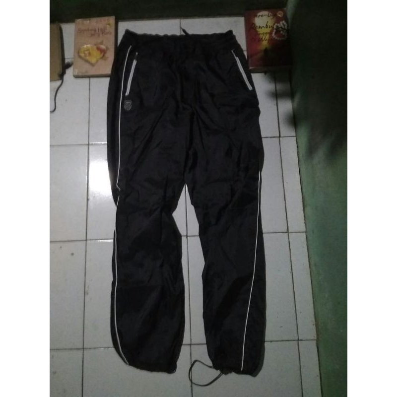 celana parachute k swiss