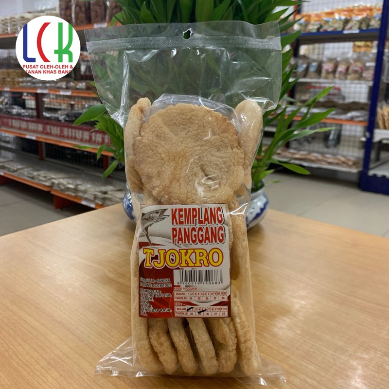 

Kemplang panggang ikan produk Tjokro khas Bangka dari toko Lck