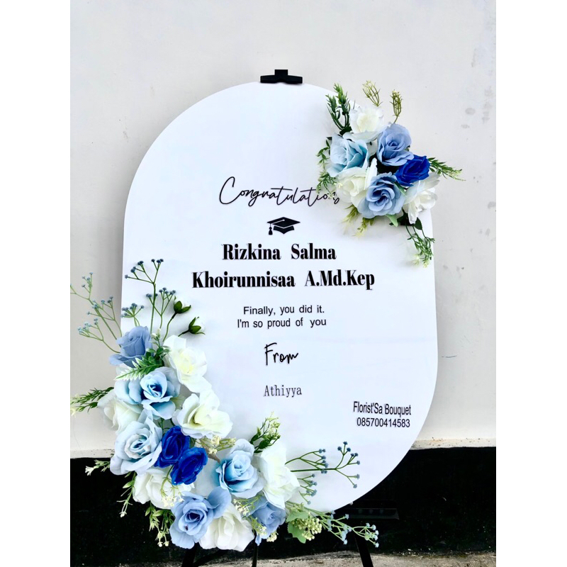 papan akrilik | papan ucapan wisuda | papan bunga akrilik