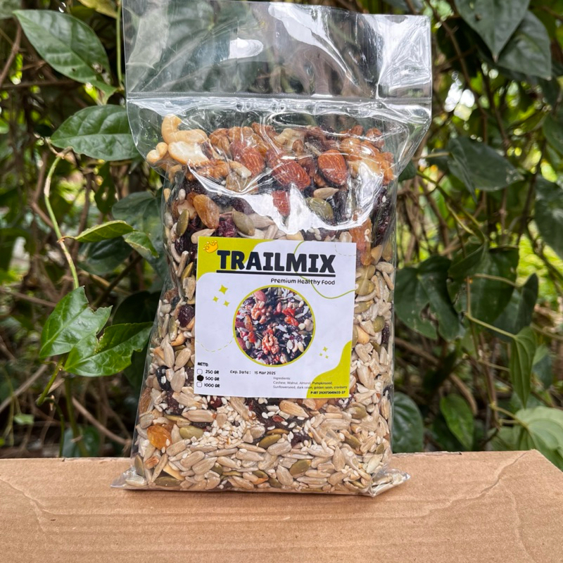 

TRAILMIX (NUTS MIX DRIED FRUIT) PREMIUM 500GR