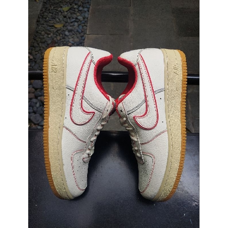 Sepatu Nike Air Force 1 Low White Red, size 43