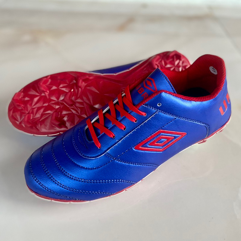 sepatu bola dan futsal umbro premium bonus sol sudah di jahit muter