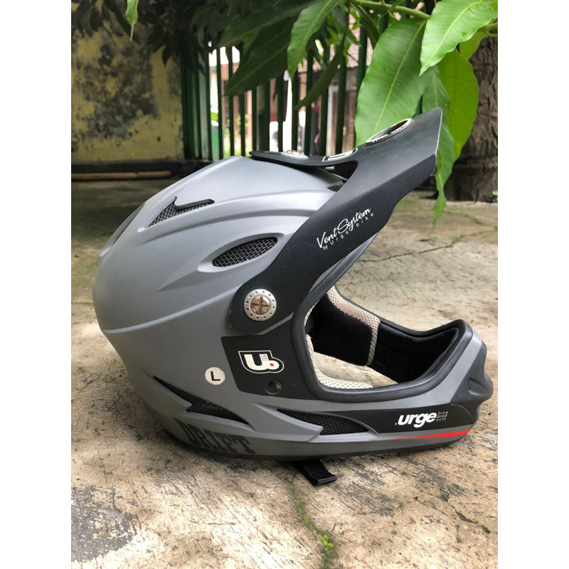 helm urge size L MTB + admin 5k