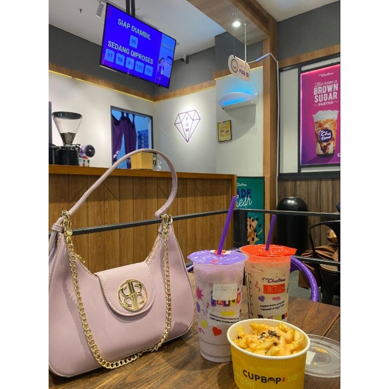 cathy bag nada puspita