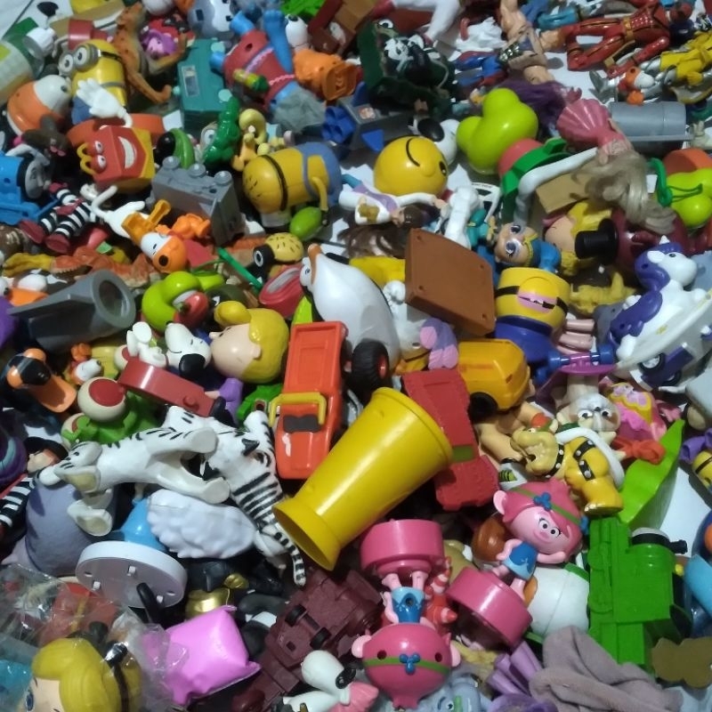 Random Preloved campur, mainan mcd, mainan mobil hewan karet dll