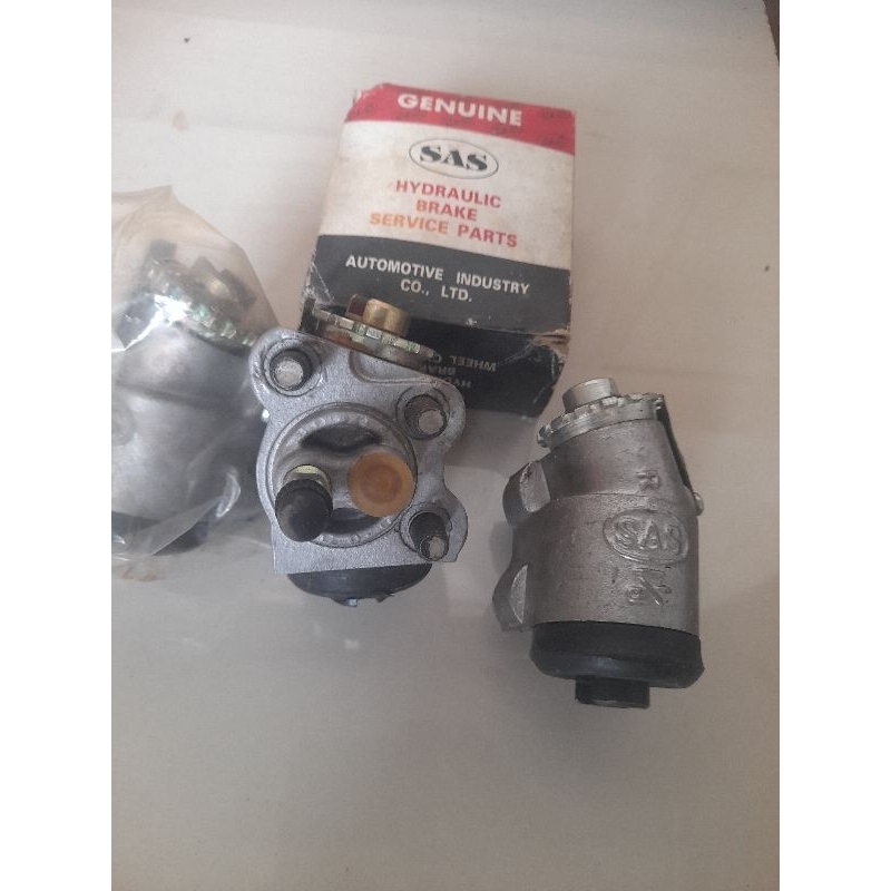 Whell Cylinder central rem  Master rem roda depan COLT T120 LAMA // L300 BENSIN