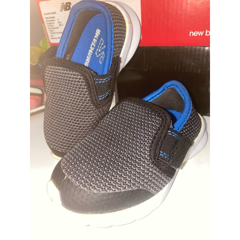 sepatu anak skechers hitam