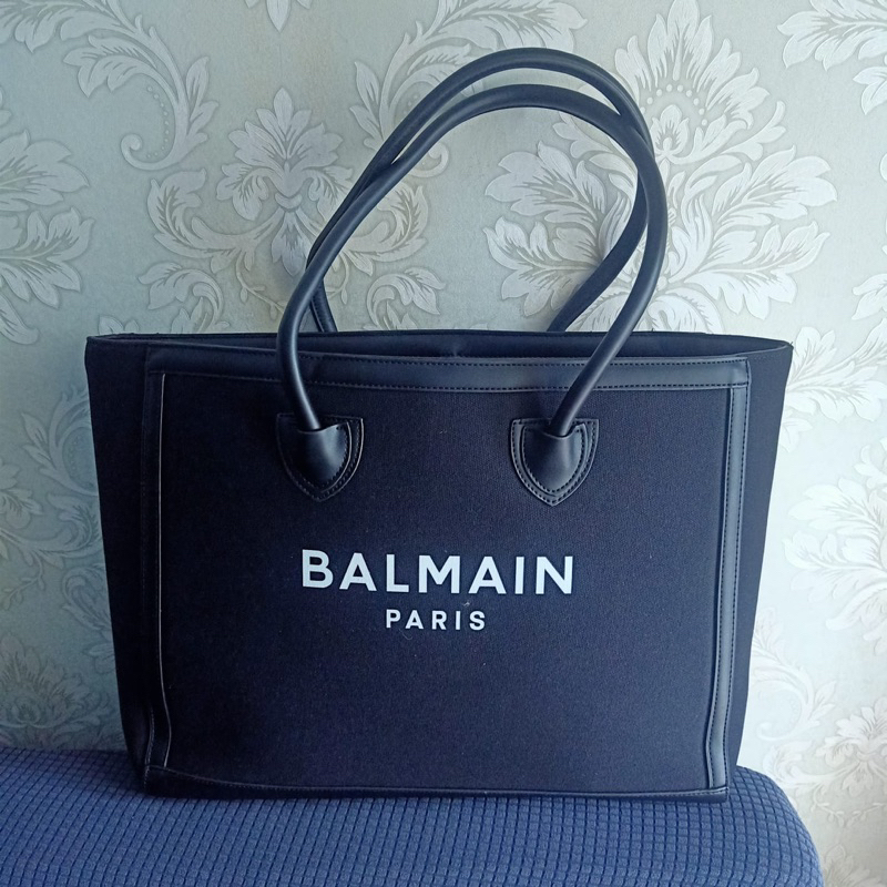 Balmain Tas Tonte Bahu Hitam Paris