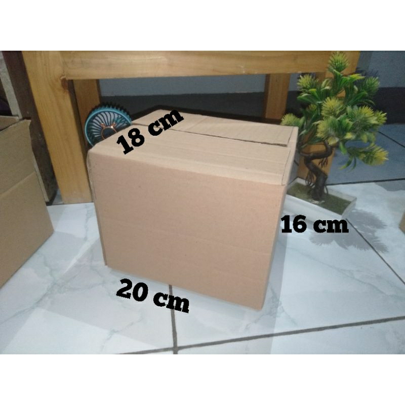 

KARTON KARDUS BOX PACKING PAKET UKURAN 20X18X16