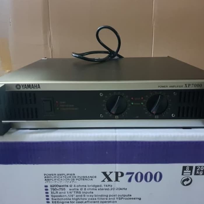POWER AMPLIFIER YAMAHA XP7000 700 WATT XP 7000