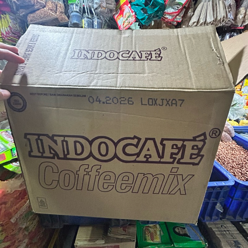 

Kopi Indocafe Coffeemix 3 in 1 (5 bags x 100 sachets x 20g)