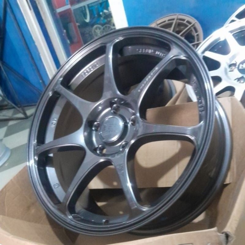 velg mobil ring 18 pcd 5x114 Pelek hsr sebunsuta