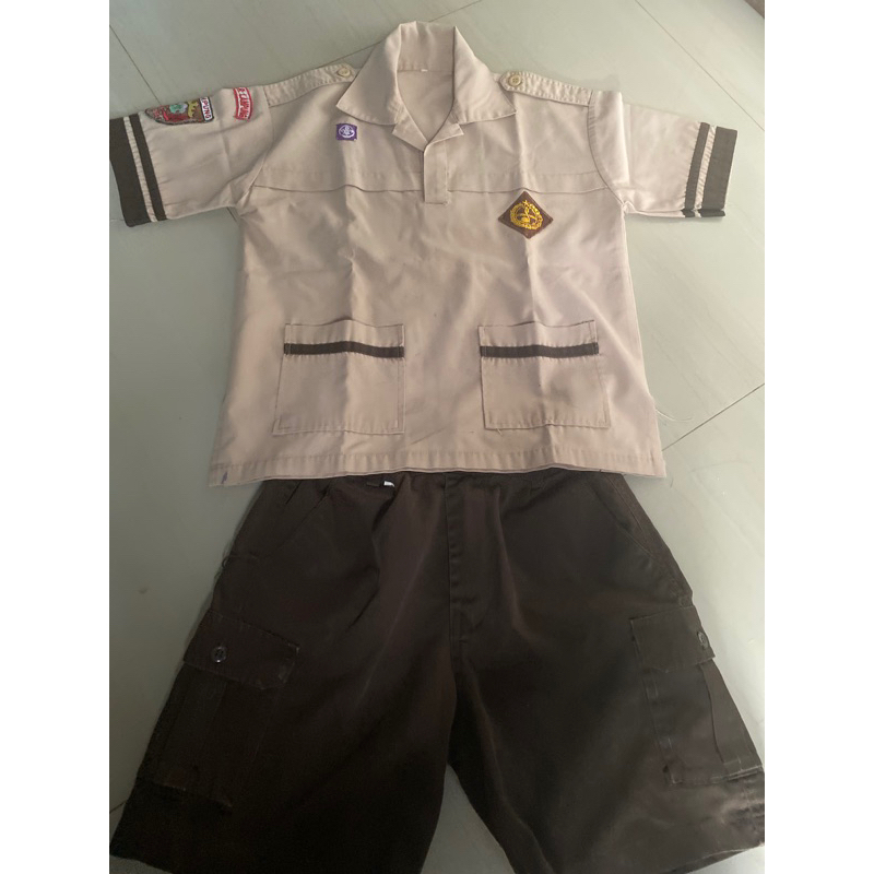 Set seragam pramuka anak SD laki2 preloved