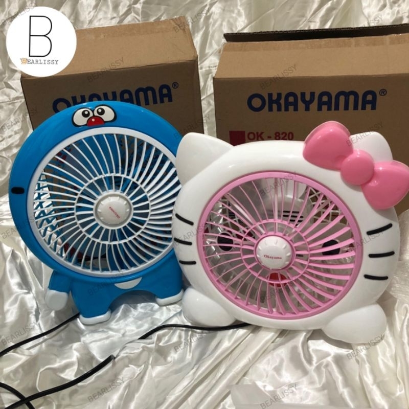 BEARLISSY - OKAYAMA Kipas Angin Karakter Anak Lucu 25 Watt 10 inch atau 25 cm DORAEMON - HELLO KITTY
