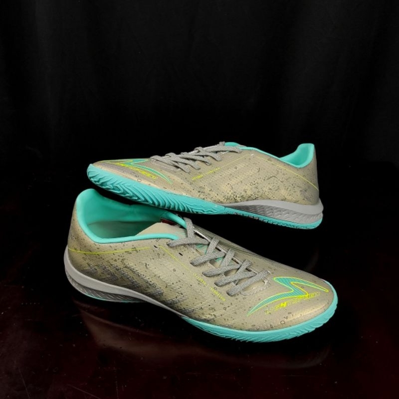 Sepatu Futsal - SPECS Accelerator Lightspeed 4 Elite IN