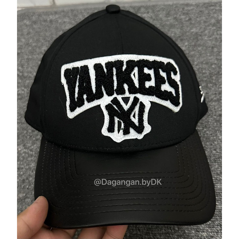 Topi New*Era Logo Semi Leather Original 100% Black (New Arrival)