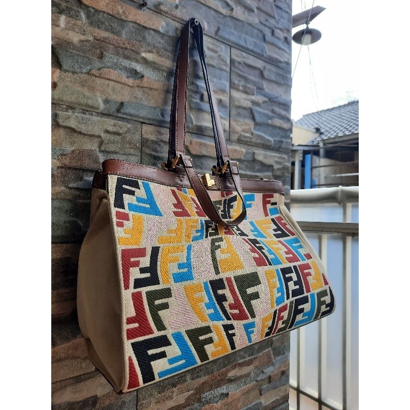 Totebag FENDI - TAS PRELOVED BRANDED ORIGINAL