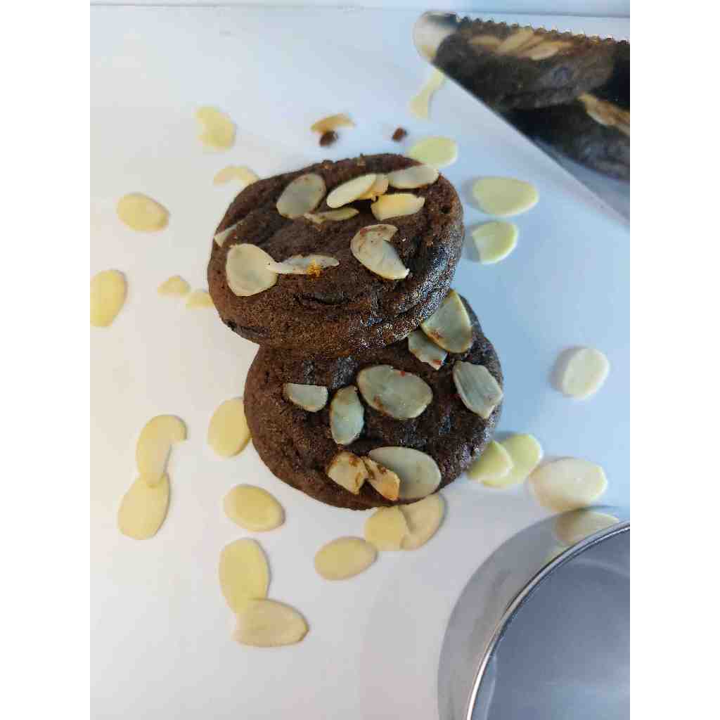 

Soft cookies DOUBLE CHOCO ALMOND by sugar puff