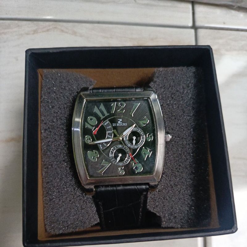 jam tangan kotak Original 25 Hours preloved bekas second