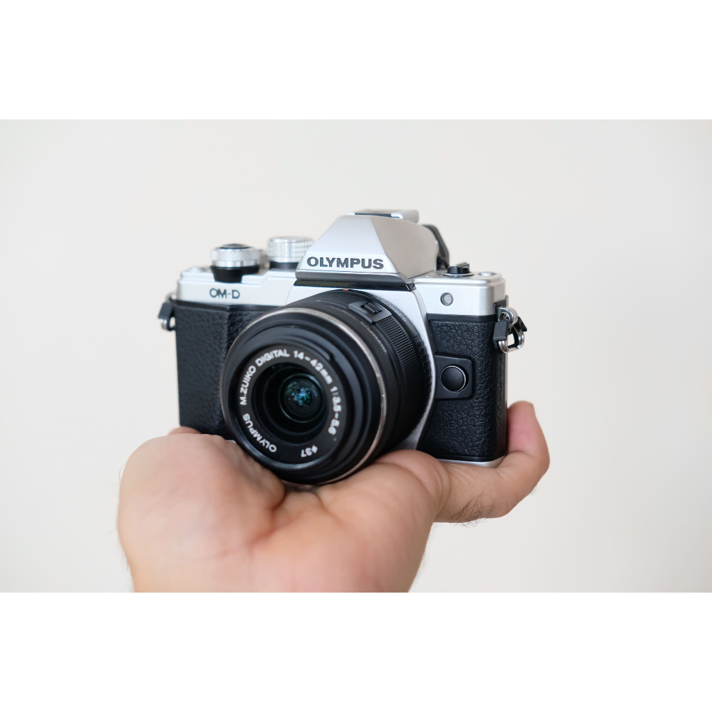 OLYMPUS OMD EM10 II BEKAS OLYMPUS OM-D E-M10 II BEKAS FULLSET MULUS