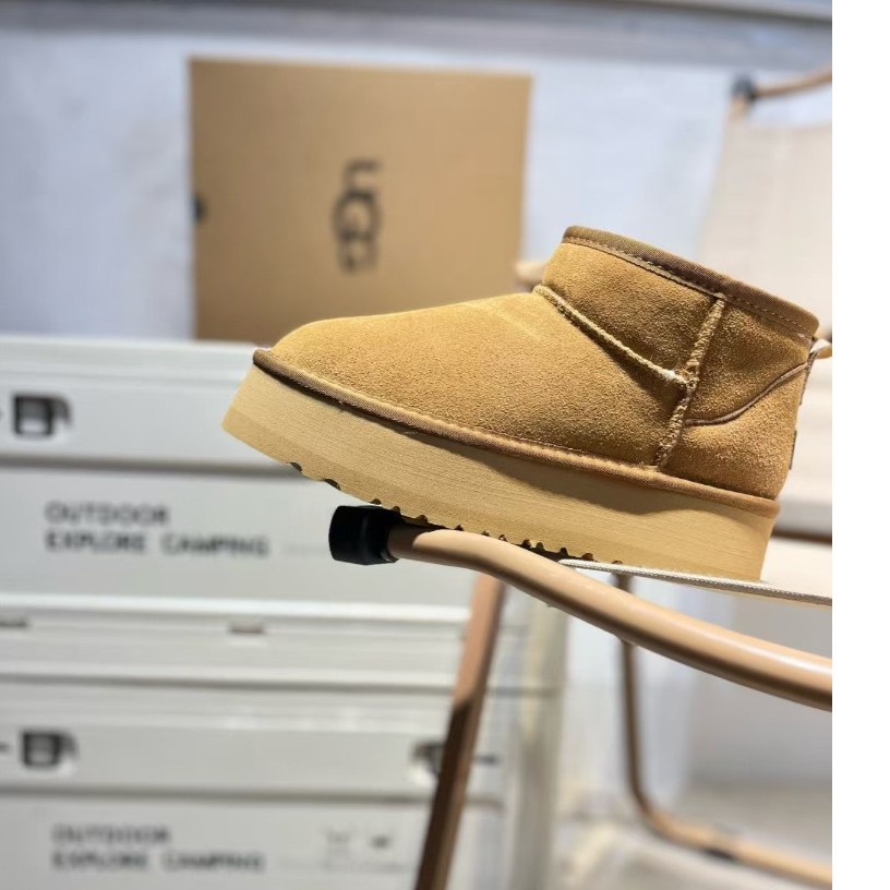 Snow boots UGG women's shoes thick soled height increasing cotton shoes flat series winter wool inte