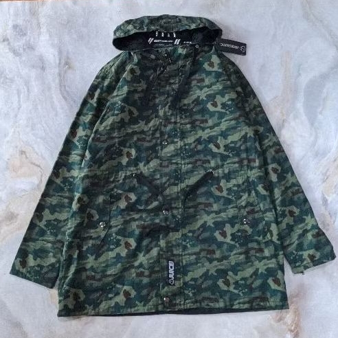 jacket parka bahan canvas Juice ematic - size S, L