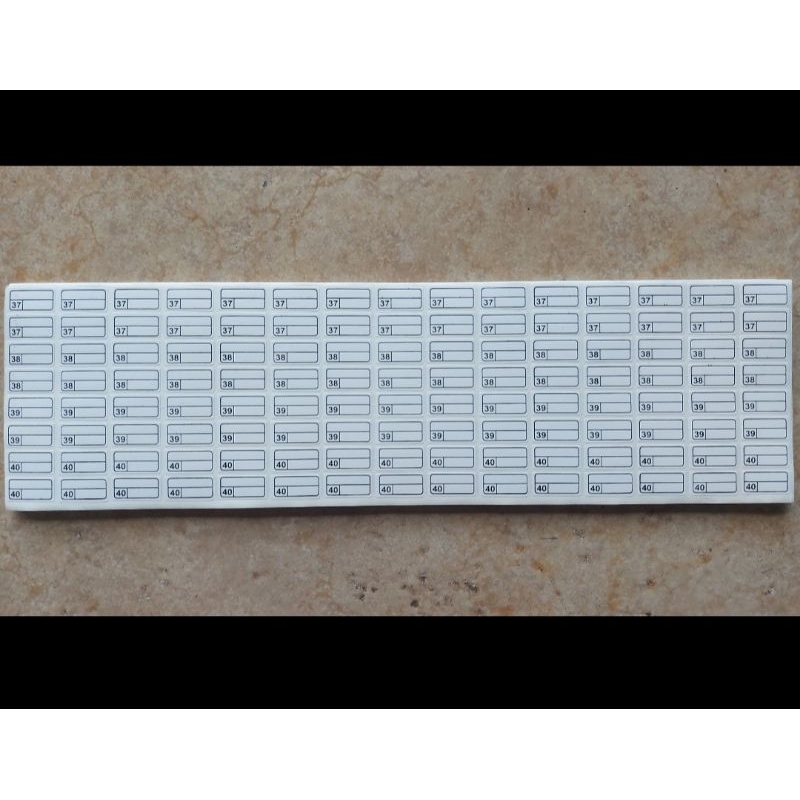 

Stiker Label Sticker Size 37 - 40 Kotak