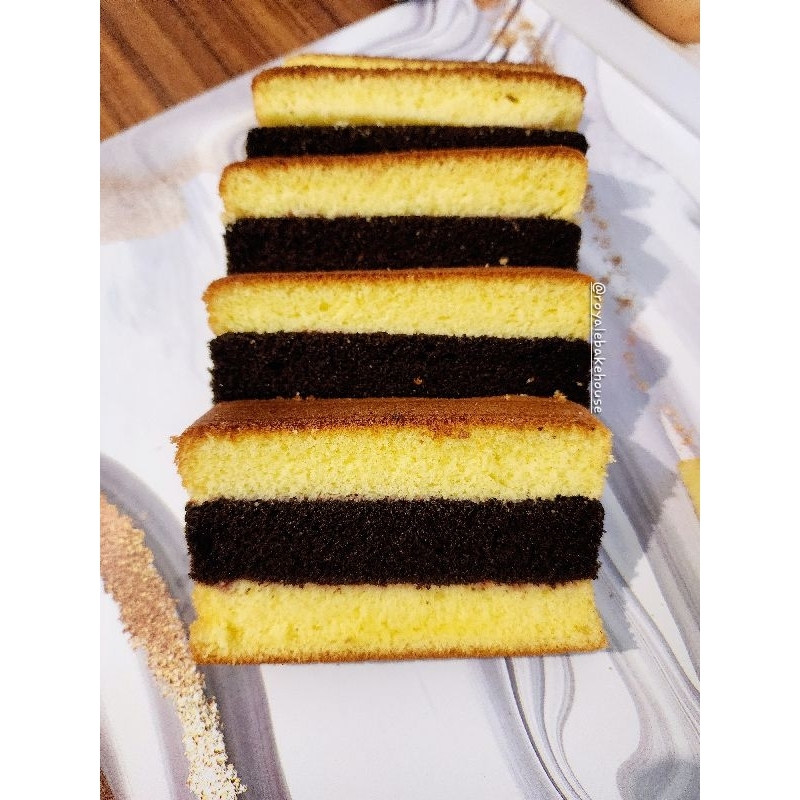 

Lapis Surabaya Premium